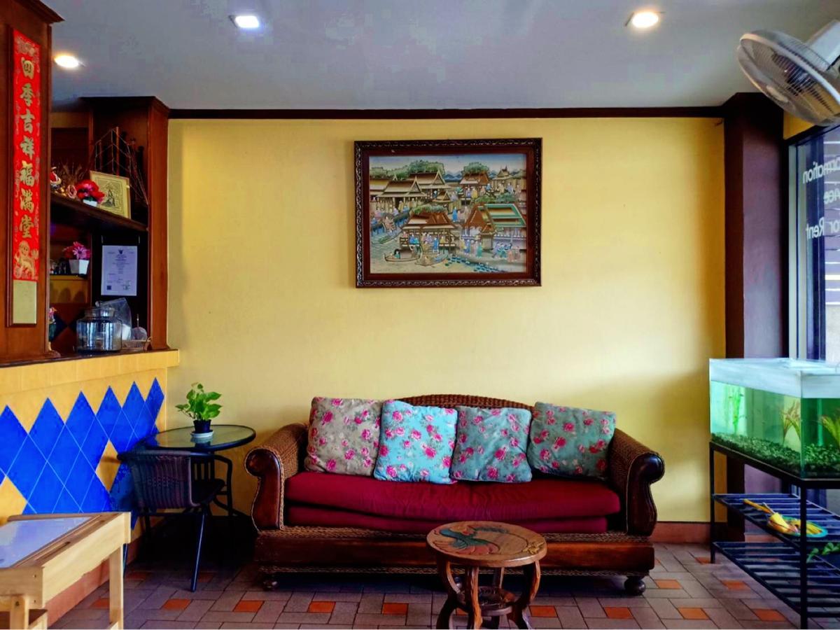A Pousada Kookkai House Patong Exterior foto