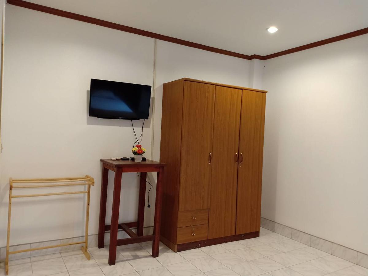 A Pousada Kookkai House Patong Exterior foto